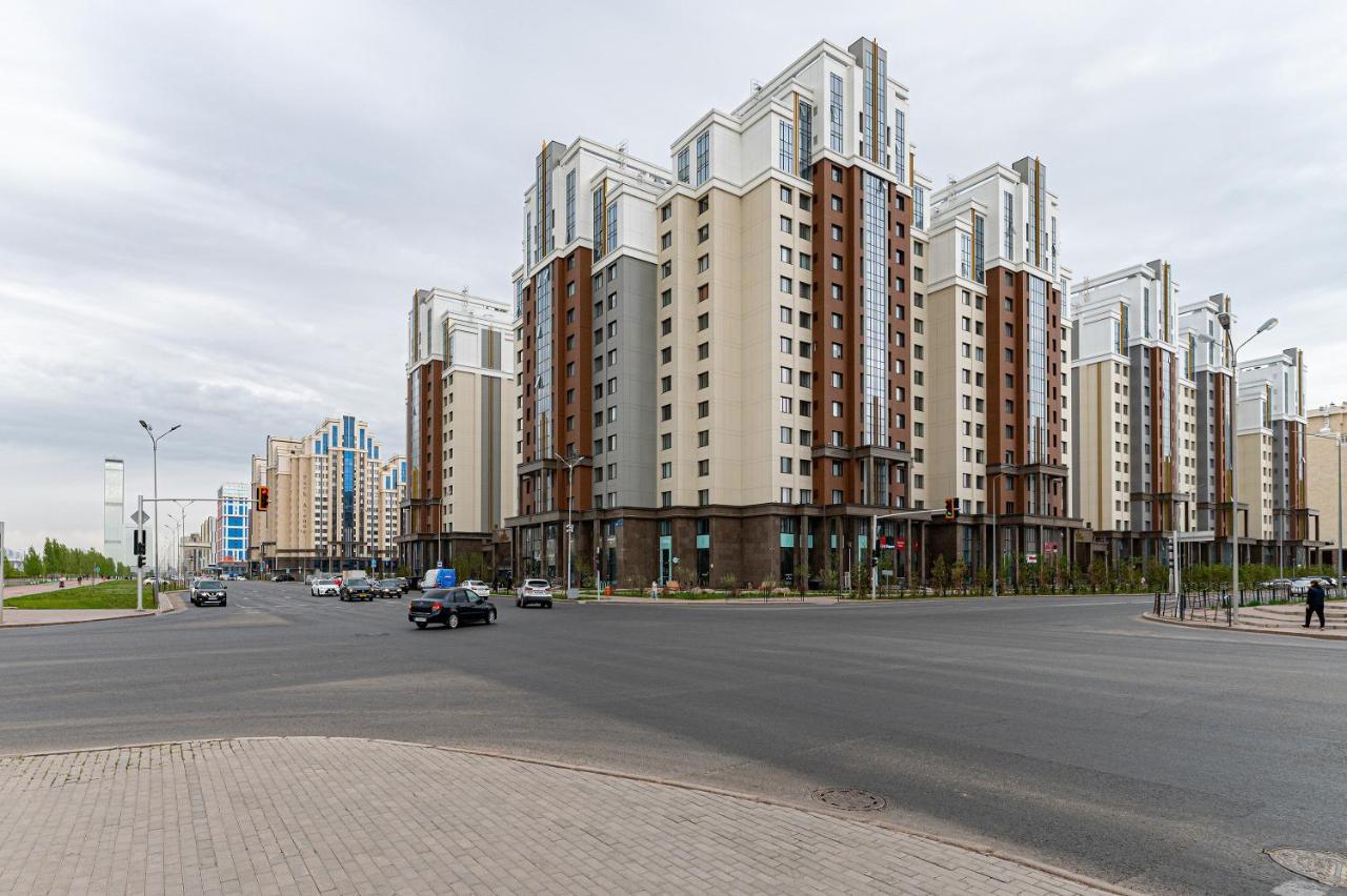 Шикарная Квартира На Против Сада Akmola Esterno foto